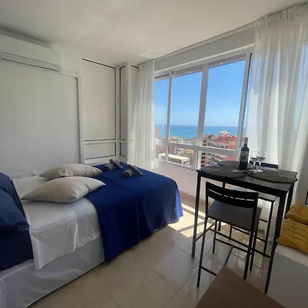 Relax By Bajondillo Apartman